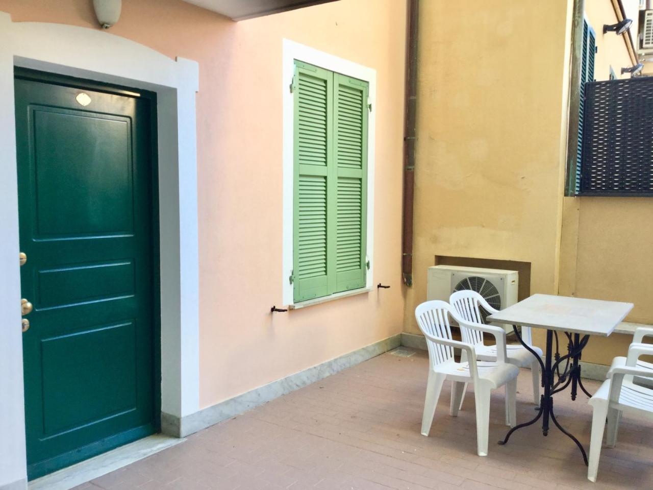 La Villetta Appartamenti Per Vacanze Finale Ligure Exteriör bild
