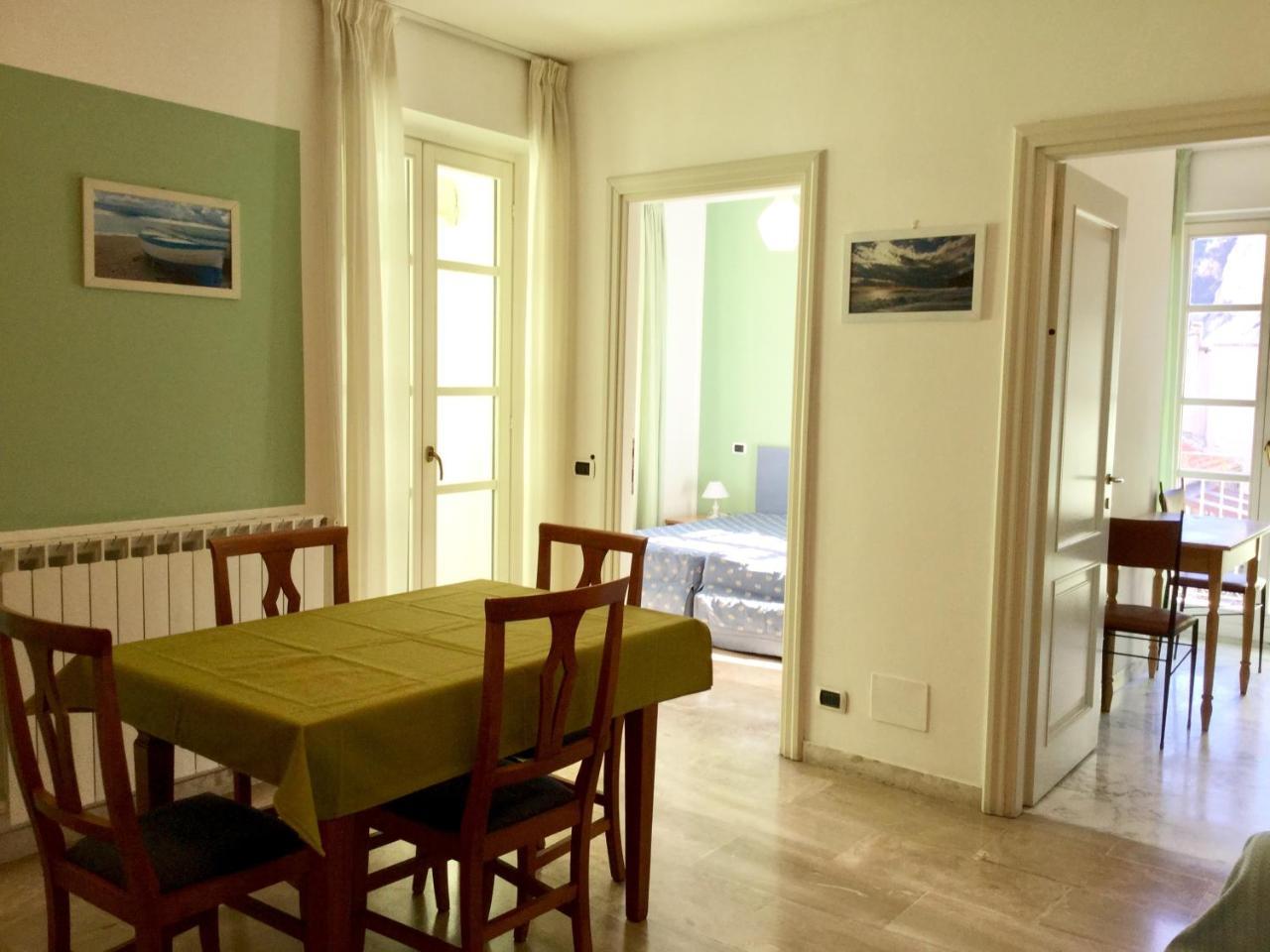 La Villetta Appartamenti Per Vacanze Finale Ligure Exteriör bild