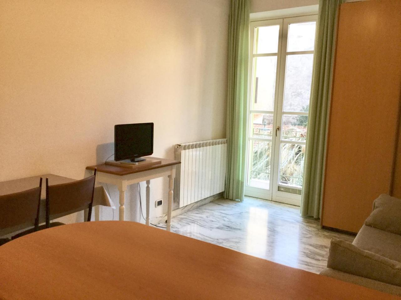 La Villetta Appartamenti Per Vacanze Finale Ligure Exteriör bild